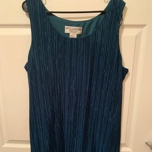 Jessica Howard woman’s plus size sleeveless dress